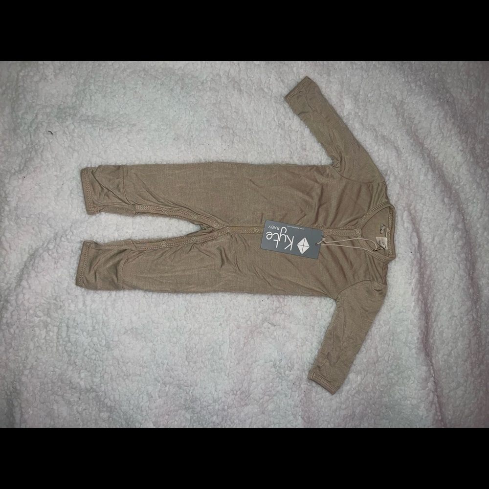 Kyte baby 0-3m button sleeper